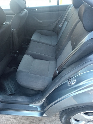 Volkswagen Bora 2.0 Trendline 115cv 2011 Con Gnc