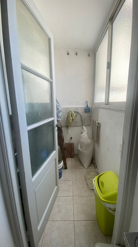 3 Ambientes Al Frente Con Balcon A Media Cuadra De Av. Los Incas