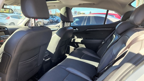 Imagen 9 de 11 de Citroën C4 Lounge 2016 1.6 Thp 165 At6 Shine Taraborelli Nes