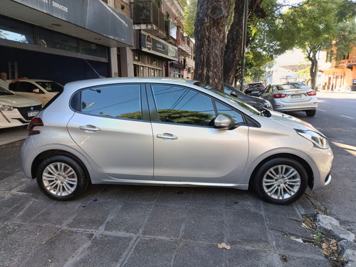 Peugeot 208 1.6 Allure Nav Tiptronic