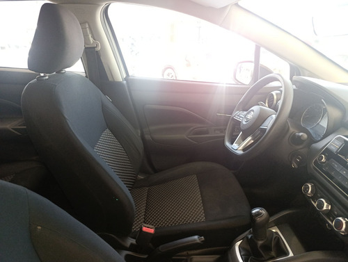 Nissan Versa 1.6 Sense Mt