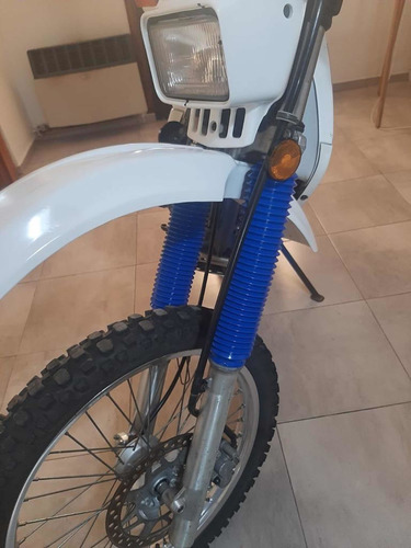 Imagen 3 de 18 de Suzuki Dr 350 Dual Sport
