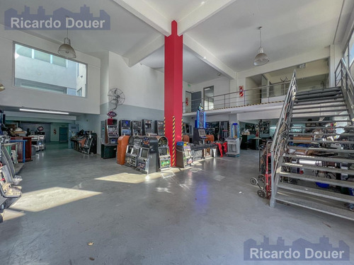Imagen 7 de 30 de Excelente Edificio De Oficinas En Olivos
