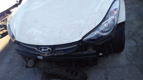 Imagem 2 de 4 de Sucata Retirada De Peças Hyundai Elantra