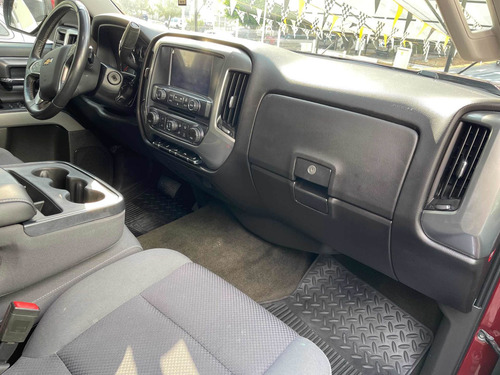 Imagen 13 de 15 de Chevrolet Cheyenne 2016 5.4 2500 Doble Cab Lt Z71 4x4 At