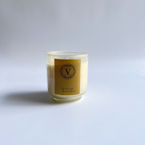 Imagen 1 de 6 de Vela De Soja Hannah Banana Vidrio 250ml
