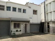 Comprar Casa Comercial De Dos Plantas En La Florida, Alto Transito Peatonal Y Vehicular, Para Cualquier Actividad Comercial, Agua, Cantv