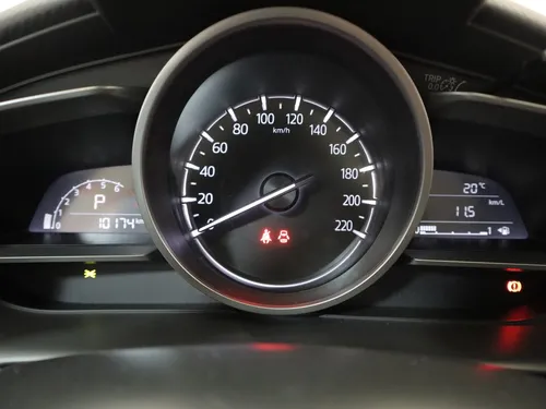 Mazda 2 TOURING SEDAN 1.5 TP 6AB