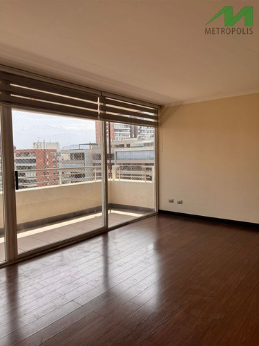 Departamento En Venta De 2 Dorm. En Las Condes