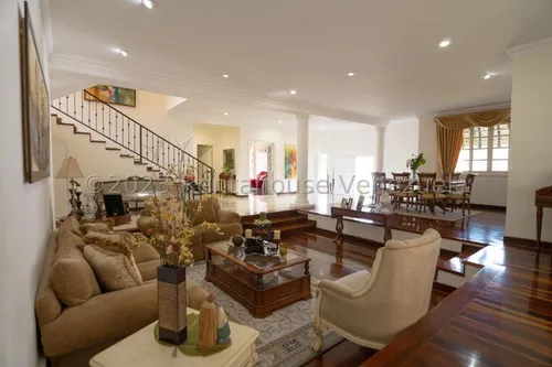 Casa En Venta 23-26421