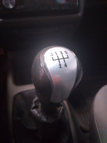 Imagem 7 de 15 de Chevrolet Classic 2011 1.0 Ls Flex Power 4p