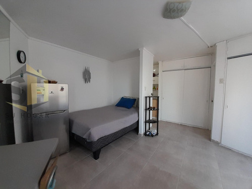 Se Vende Lindo Dpto A Pasos De La Playa. Viña Del Mar