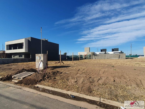 Imagen 2 de 7 de Lote 303m2 Solares De Manantiales Apto Duplex