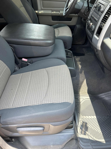 Dodge Ram 2500 5.7 Pickup Crew Cab Slt 4x4 Mt
