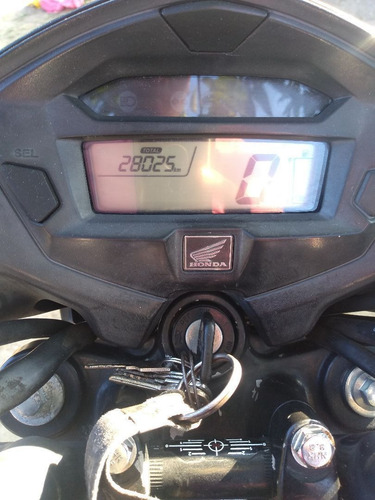 Imagem 3 de 6 de Honda 2017