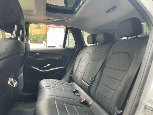 Imagen 10 de 15 de Mercedes-benz Clase Glc 2019 5p Glc 300 Off Road Paquete L4