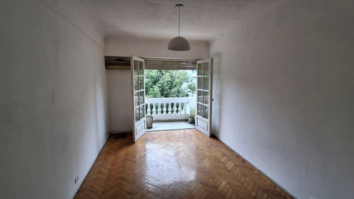 Venta Departamento 2 Ambientes, Con Balcón, Flores