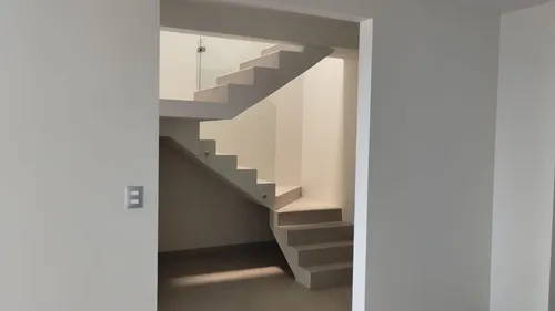 Hermoso Town House En Corregidora, Construcción 141 M2, 3 Habitaciones 2.5 Baño