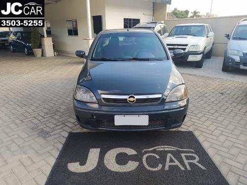 Chevrolet Corsa Sedan Premium 1.4