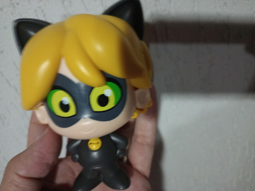 Boneco Miraculous Cat Noir Usado Na Condição Das Fotos (Usado)
