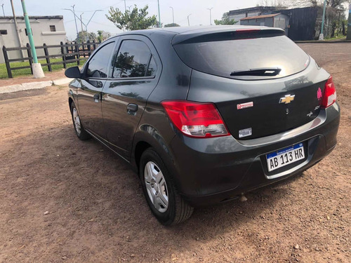 Imagen 2 de 8 de Chevrolet Onix 1.4 Joy Ls 98cv 2017