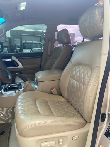 Imagen 9 de 10 de Toyota Land Cruiser Vxr V8 5.7