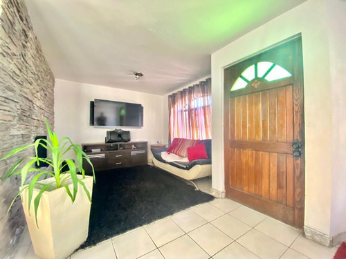 Venta Casa 3 Dormitorios Excelente Ubicación 