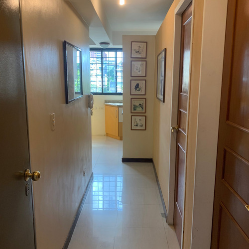 Imagen 12 de 20 de Apartamento En Alquiler - Urb. Santa Monica