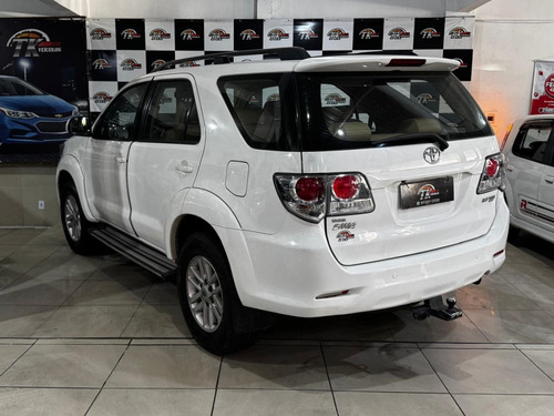 Toyota Hilux SW4 2.7 SR 4X2 16V FLEX 4P AUTOMÁTICO