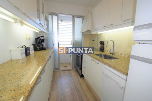 Imagen 18 de 30 de Pent House , 3 Dormitorios A Nuevo ! Con Servicios!
