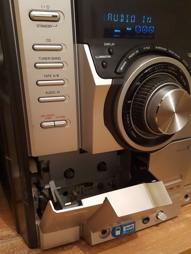 Imagen 5 de 10 de Equipo De Música Sony Cassette Parlantes Funciona Retro