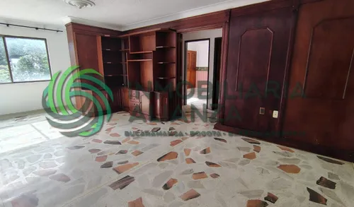 Apartamento En Arriendo En Campestre. Cod A8583