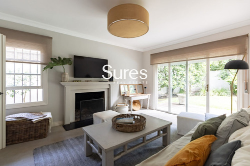 Venta Casa De 5 Dormitorios En Carrasco, Montevideo (ref: Srs-10656)
