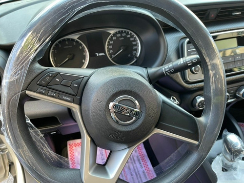 Imagem 11 de 14 de Nissan Kicks 2018 1.6 16v S Aut. 5p
