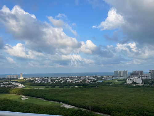 Departamento En Venta Con O Sin Muebles En Isola, Cancún
