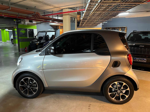 Imagen 7 de 22 de Smart Fortwo 2018 1.0 Play