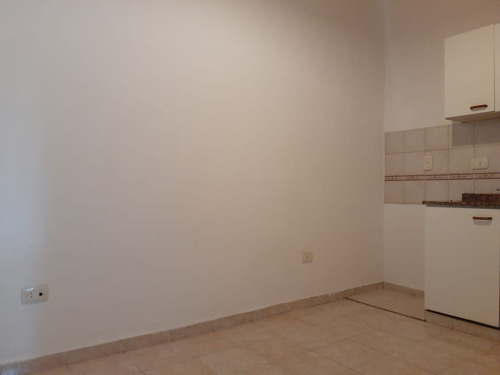 Ph De 2 Ambientes En Planta Baja
