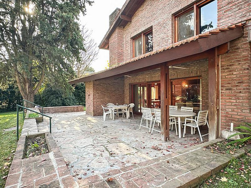 Excelente Casa En Venta Con Vista Al Golf