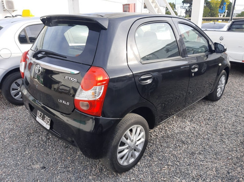 Imagen 2 de 10 de Toyota Etios Xls 1.5 Mt 2014