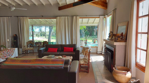 Venta Casa Con Pileta Tipo Chacra En Club De Campo Haras El Malacate
