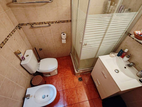 Venta Casa Pocitos 3 Dormitorios 2 Baños Y Garaje