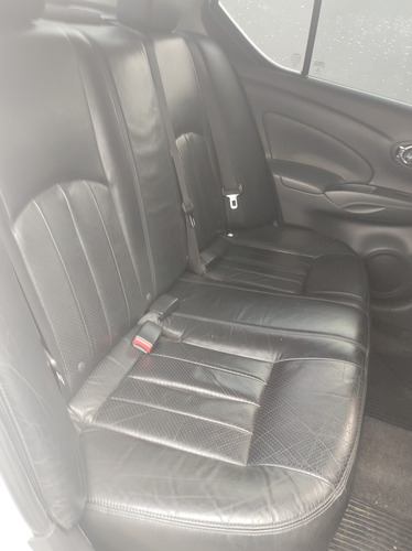Nissan Versa 1.6 16v Sl Unique 4p