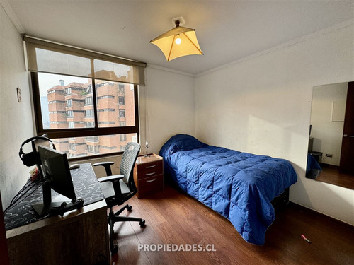 Departamento En Venta De 5 Dorm. En Las Condes