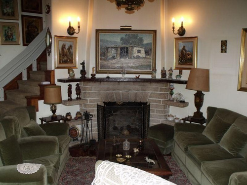 Chalet De Estilo En Venta Zona Los Troncos Mar Del Plata