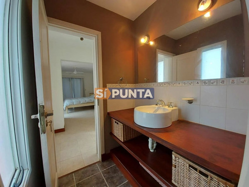 Imagen 8 de 19 de Casa En Venta