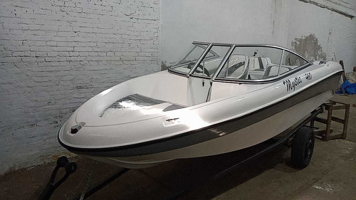 Lancha Larsen Marine Mistic 4.60