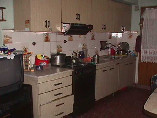 Casa Con Galpon En Caseros De 5 Ambientes F: 3539