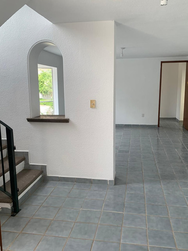 Casa En Renta En Residencial En Álamos 2da Sección. 4