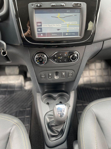 Imagem 6 de 12 de Renault Sandero Stepway 1.6 Easy Tronic