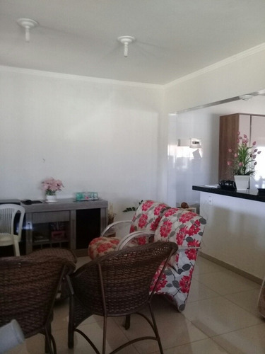 Casa Chácara 2 Dormitórios (1 Suite)